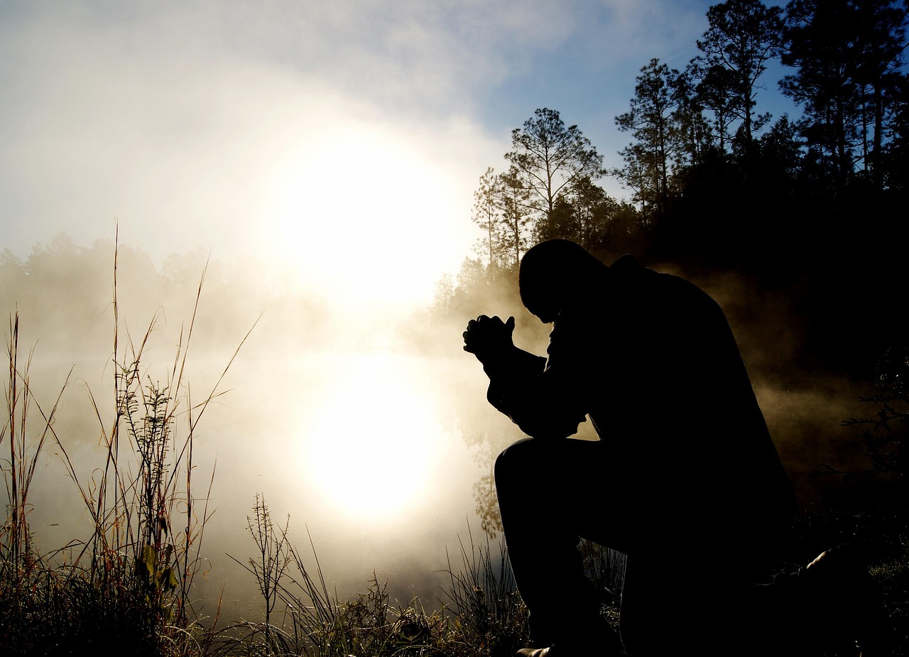 people praying together
